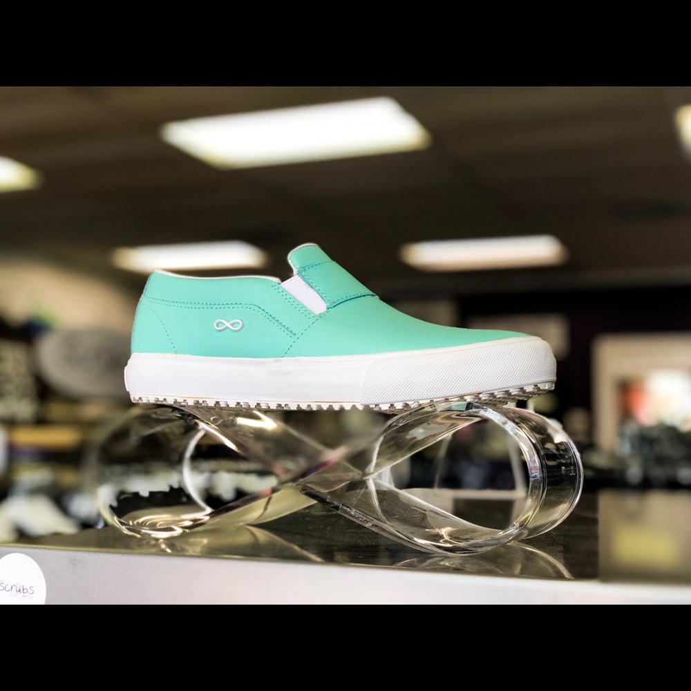 Infinity Rush Aqua Blue